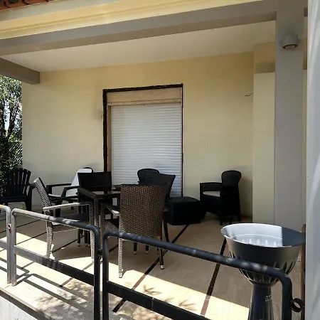 Comforthouse Lavilla لاديسْبولِ