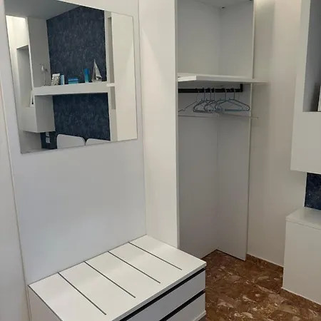 Comforthouse Lavilla لاديسْبولِ